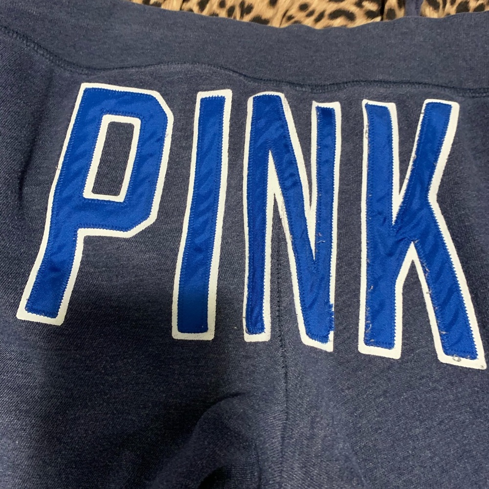 Size Small Victoria Secret comfy set!